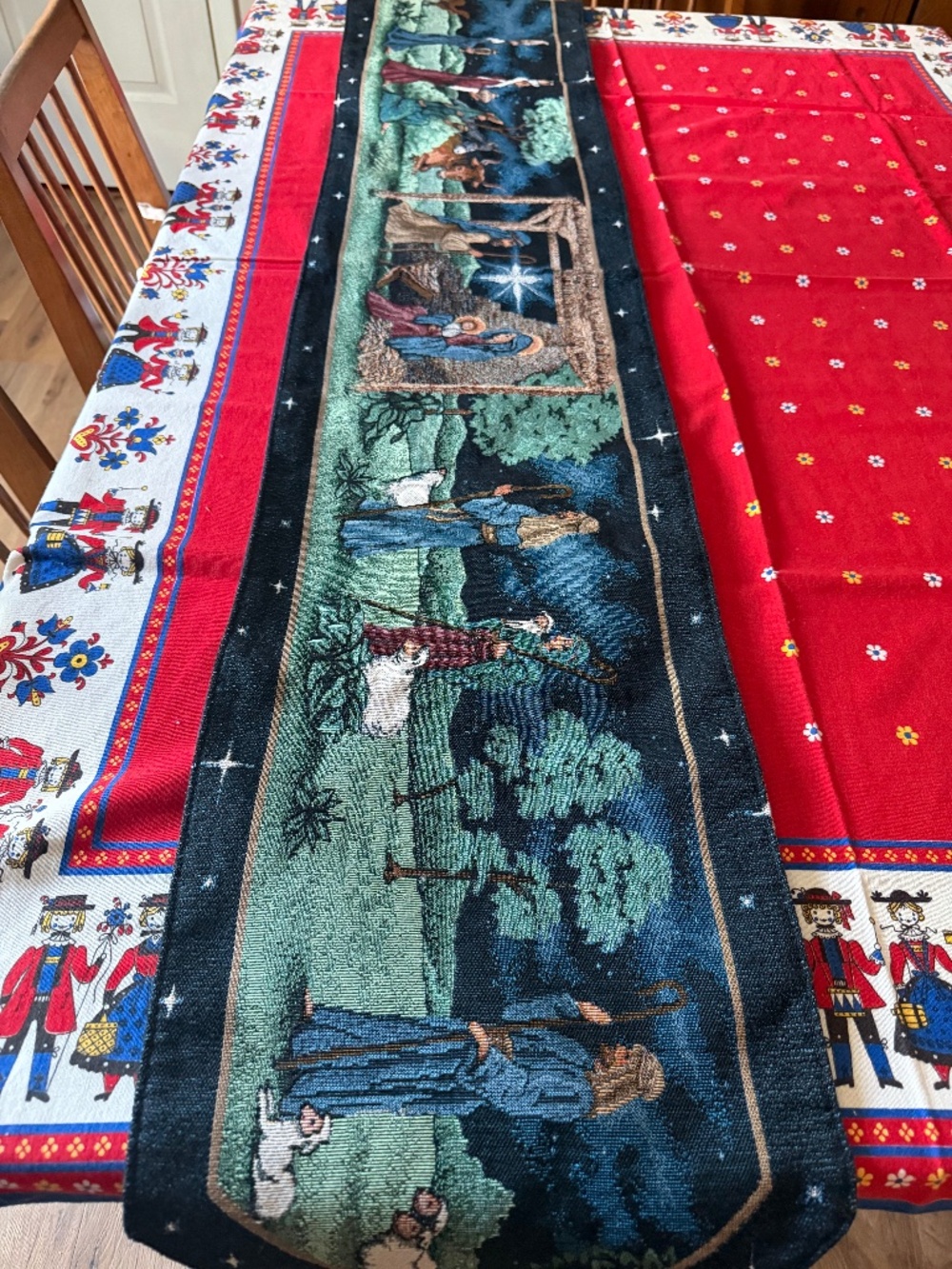 Christmas Runner Tapestry (Tablecloth not included) has tassles